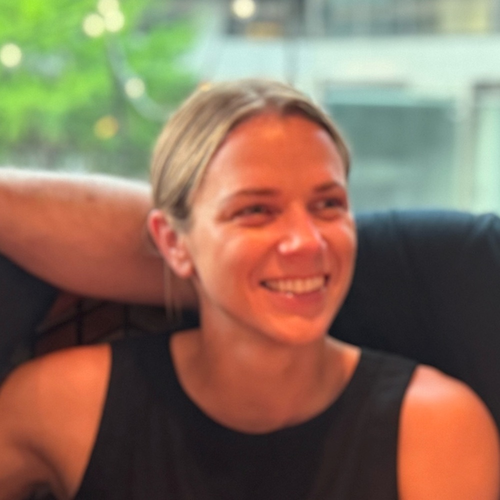 Meet your Posher, Brenna